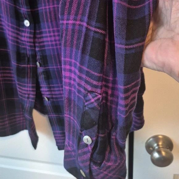 J.Jill - XL  Really Cute & Pretty Purple/Black Plaid Brushed Top.  EUC - Picture 3 of 3